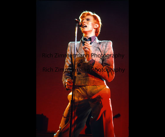 David-Bowie-1974-11